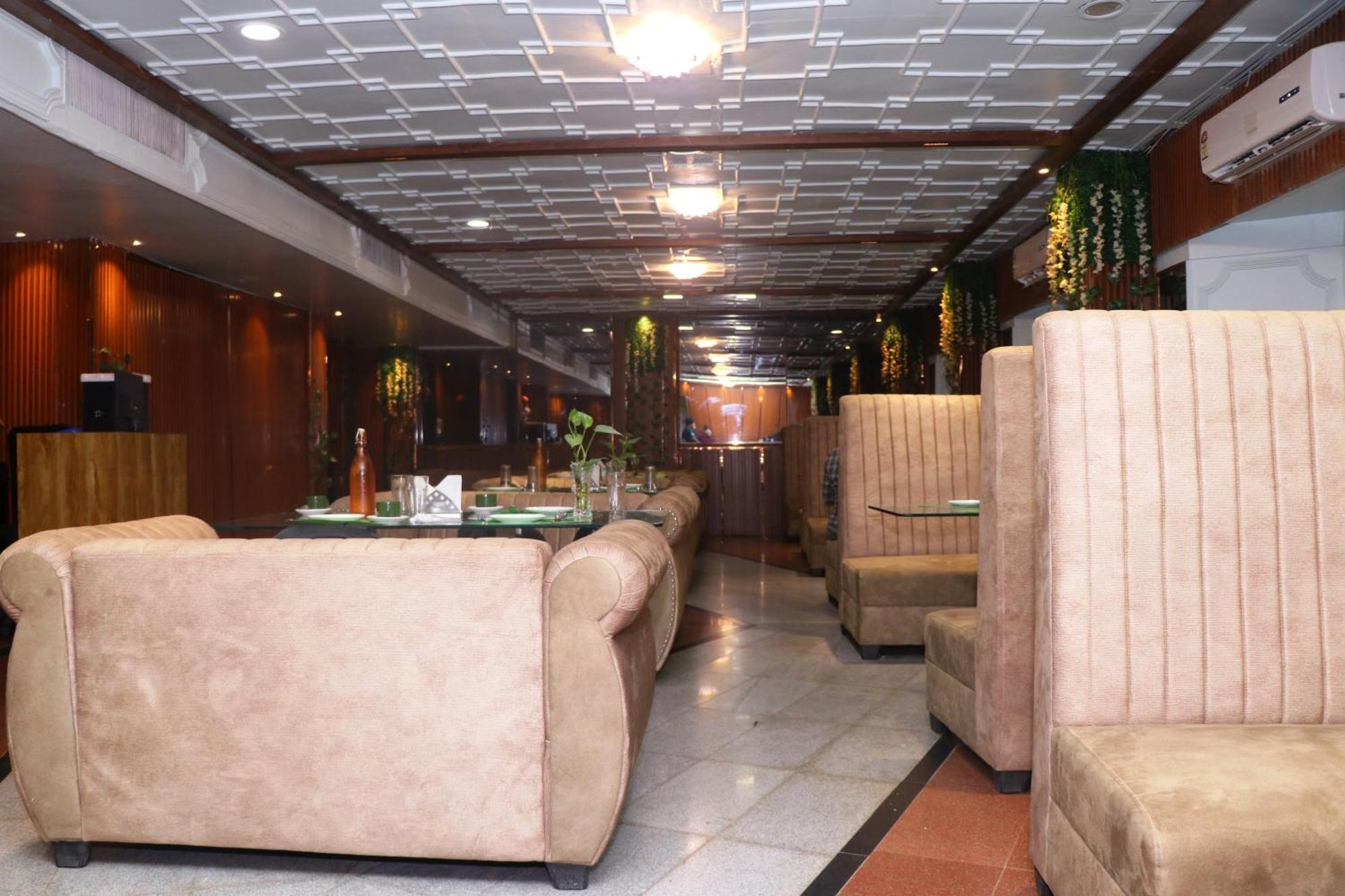 Hotel Samrat International Patna  Dış mekan fotoğraf