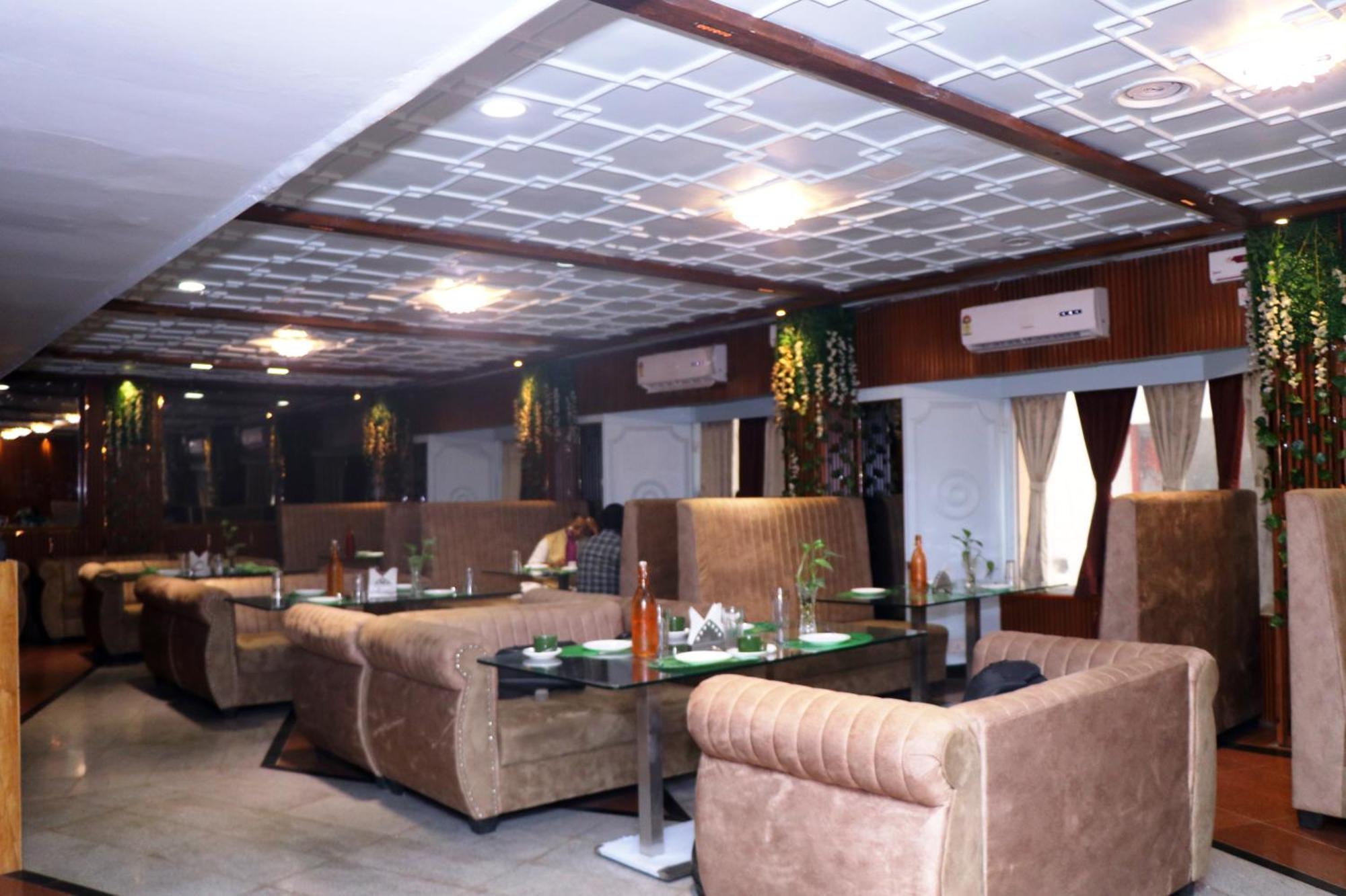 Hotel Samrat International Patna  Dış mekan fotoğraf